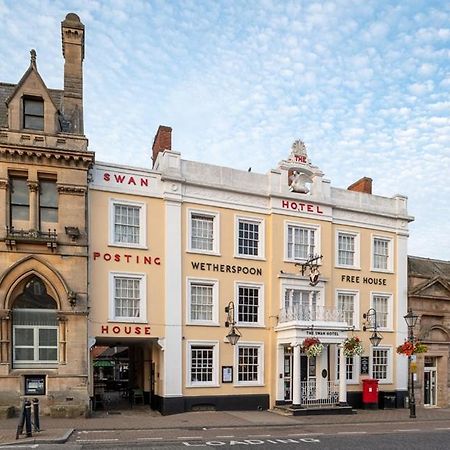 The Swan Hotel Leighton Buzzard Exterior photo
