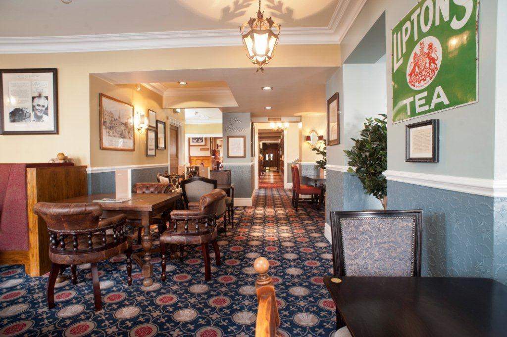 The Swan Hotel Leighton Buzzard Exterior photo